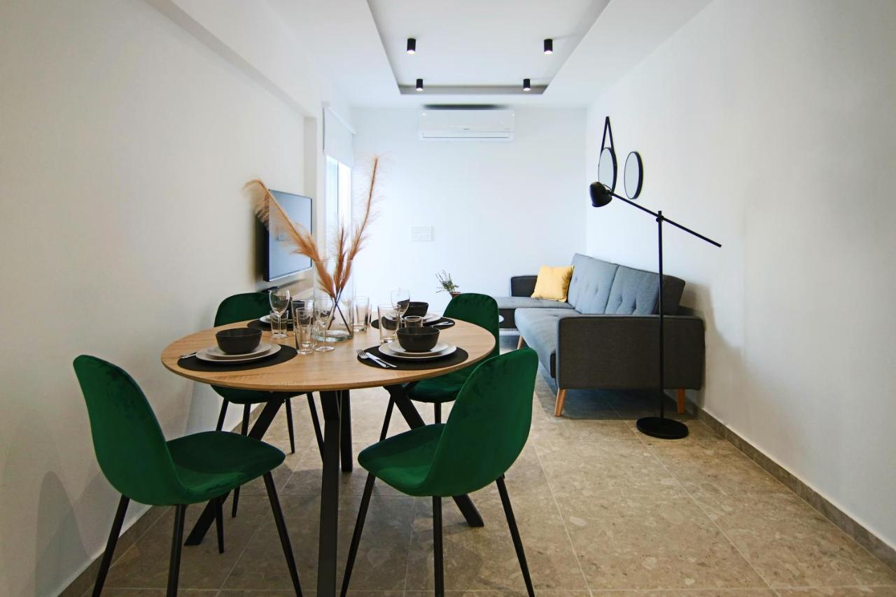 Phaedrus Living: Seaside Luxury Flat Lighthouse 69 Appartement Paphos Buitenkant foto