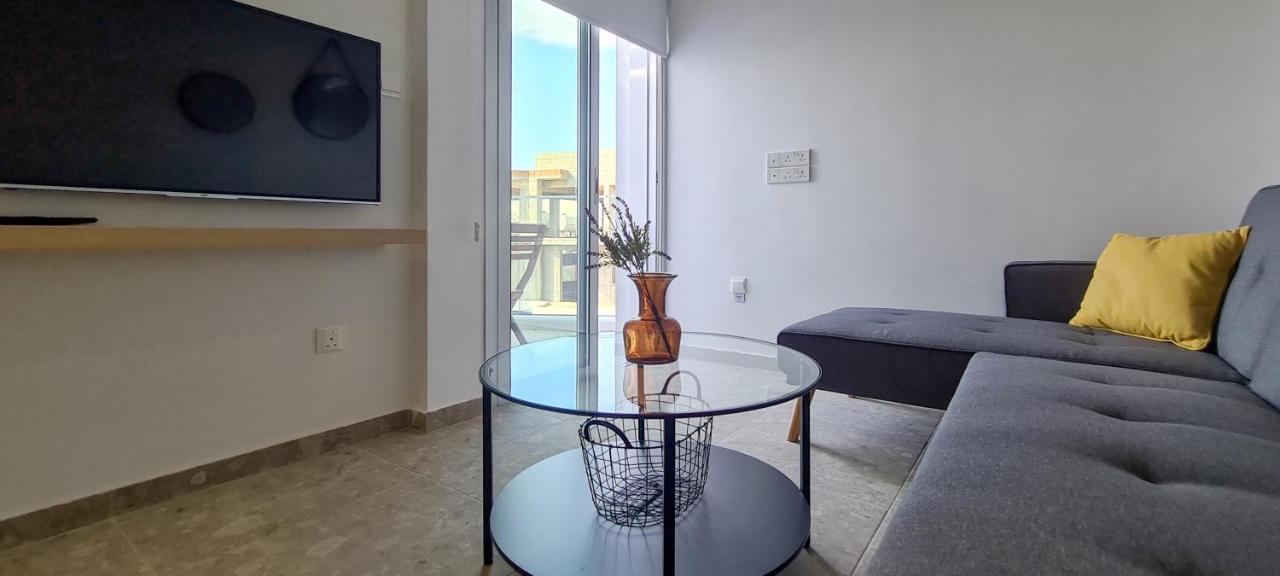 Phaedrus Living: Seaside Luxury Flat Lighthouse 69 Appartement Paphos Buitenkant foto
